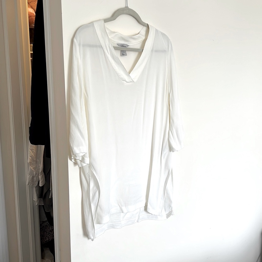 H&M - 3/4 Sleeve White Tunic with Silk Detail around the Neck Line